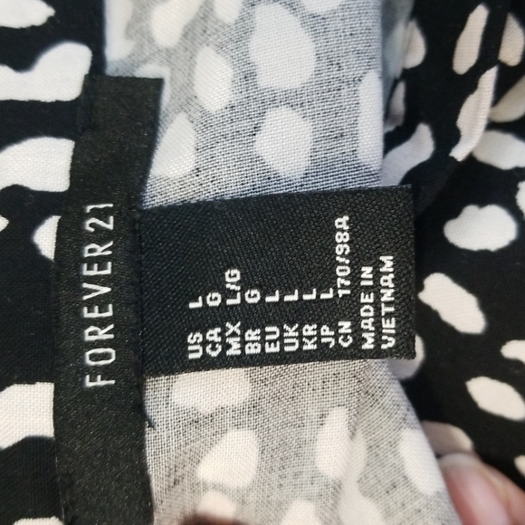 Forever 21 Black and White Printed Dress - Picture 8 of 9
